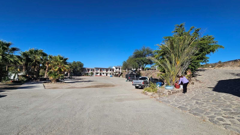 Parking, Hotel Ricardo's, Mulegé