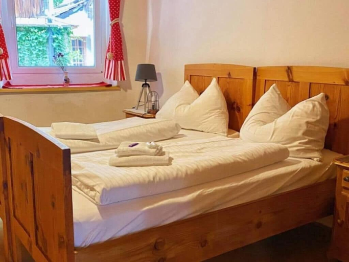 Room 4, Pension Leopoldine, Gmunden