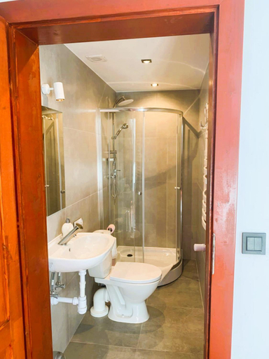 Bathroom 2, Zamek Bozejow - Skansen, Kluczbork