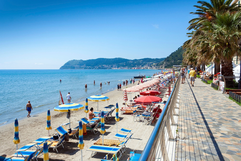 Room 3, Seaside Binario Blu 500 M Dal Mare, Savona