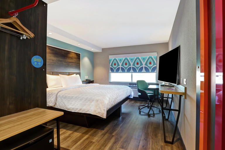 Bedroom 3, TRU BY Hilton Edmonton Windermere, Division No. 11