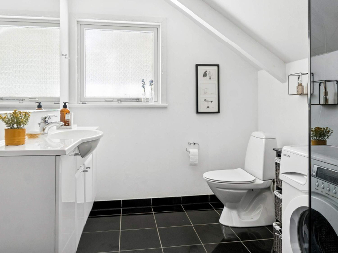 Bathroom 3, 4 Star Holiday Home in Ebeltoft, Syddjurs
