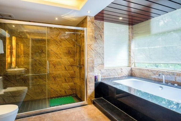Bathroom 4, Guilin Landscape Golf Resort, Guilin