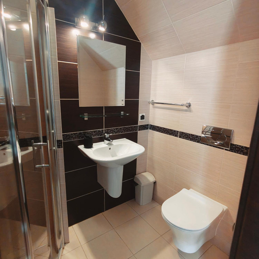Bathroom 5, Gosciniec Tenczyn, Myślenice