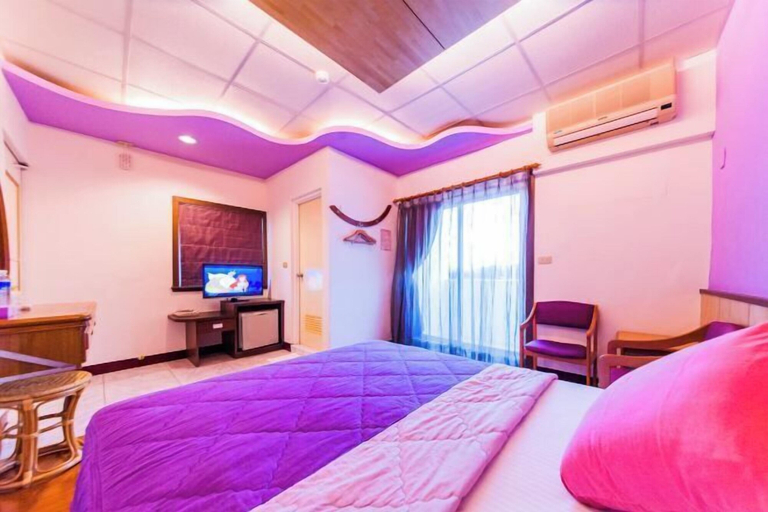 Room 5, FONG CAI Hostel, Pingtung