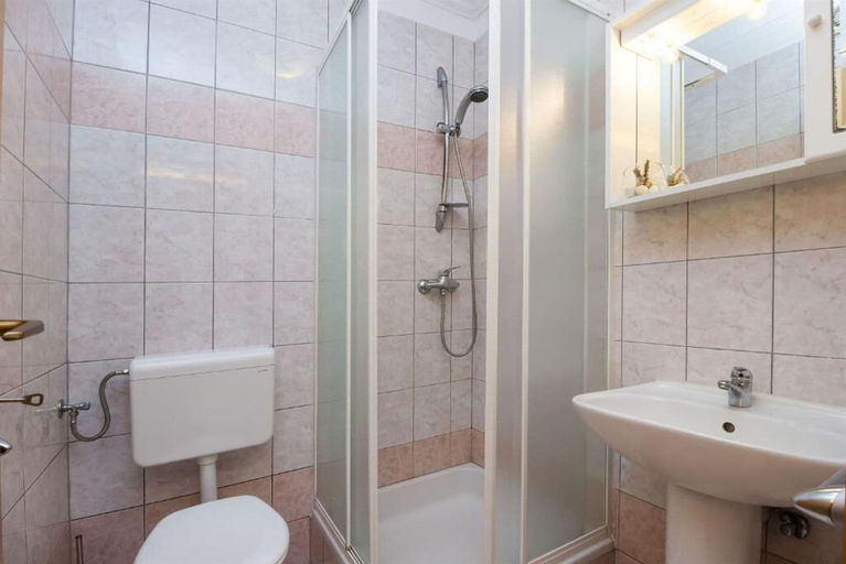 Bathroom 2, Apartments Marlen, Mali Lošinj