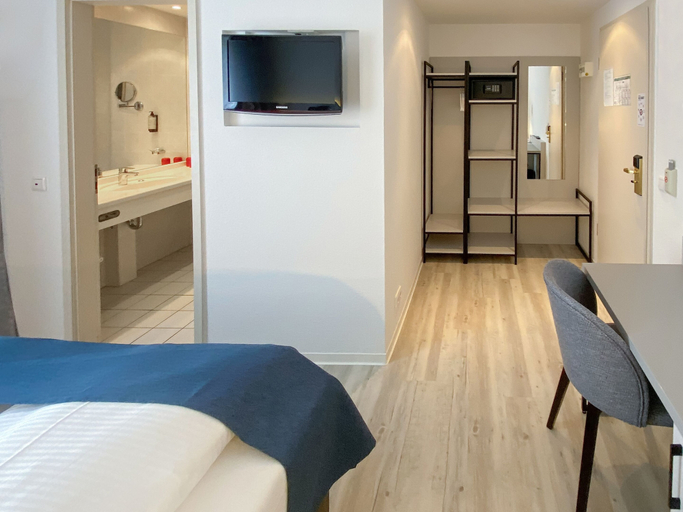Bedroom 4, DORMERO Hotel Greifswald, Vorpommern-Greifswald