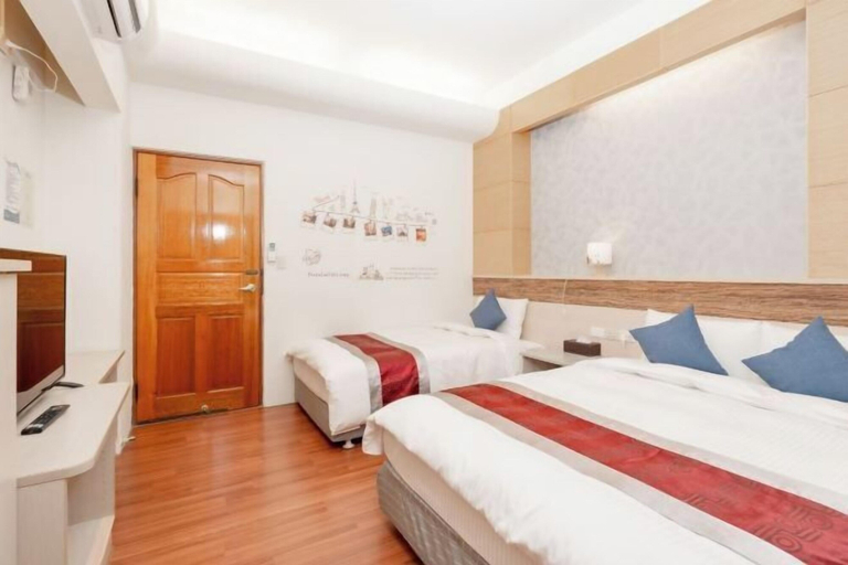 Bedroom 3, Flying Sun & Moon B&B, Nantou