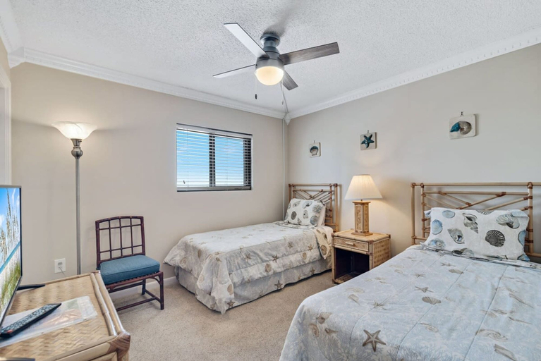 Room 5, Gulf Tower 12a- Direct Gulf-front 2 2 Sleeps 6, Baldwin