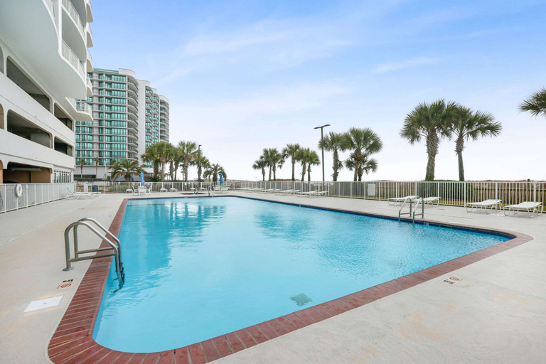 Room 3, Regency Isle 806 2 BR 2 5 BA Gulf-front Sleeps 7, Escambia
