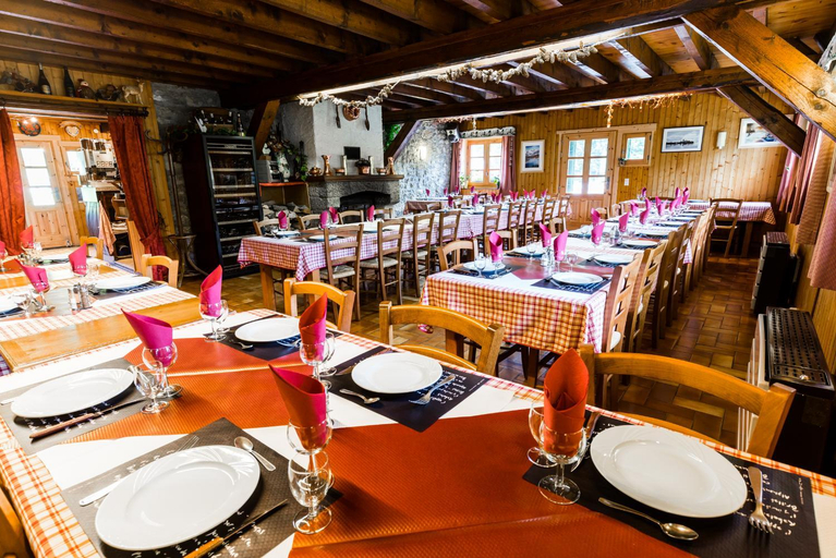 Food & Drinks, Restaurant Gautard - Chambres d'hotes Les Tavaillons, Haute-Savoie