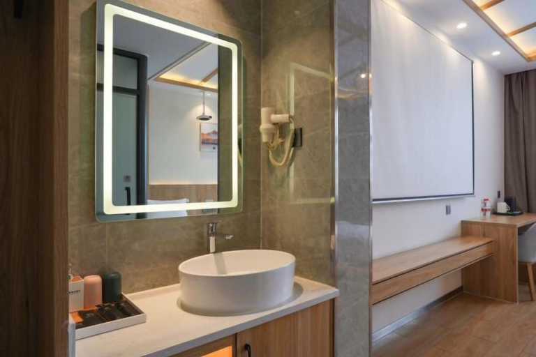 Bathroom 4, Lizun Select Hotel (Hebi Liyang Road Branch), Hebi