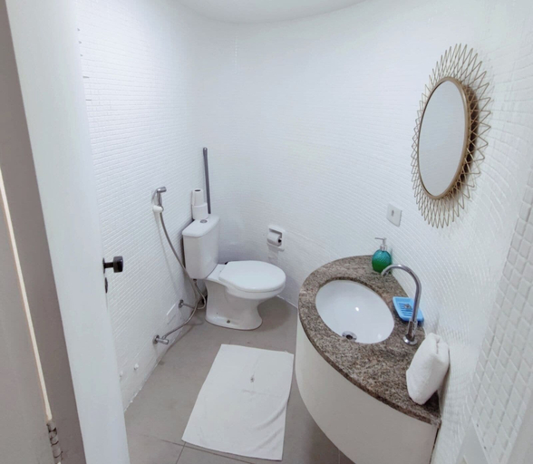 Bathroom, Apart-Hotel Acomodações RG, São Paulo