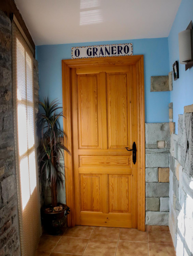 Public Area 4, Las Bodegas De Claveria, Huesca