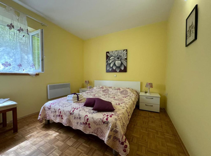 Room 3, Family Apartment Sofija, Preko