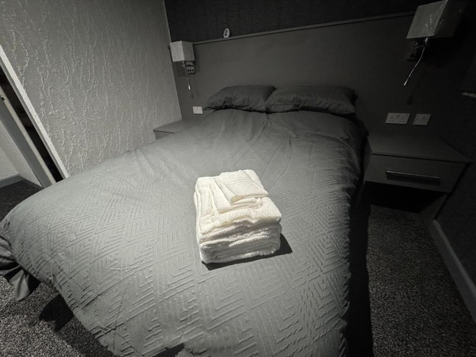 Room 3, Waverley Beach Hotel, Blackpool