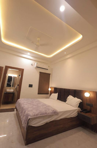 Primary image, Priya Kunj Dham, Mathura