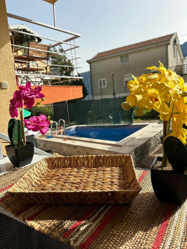 Exterior & Views 2, Themis Apart Hotel