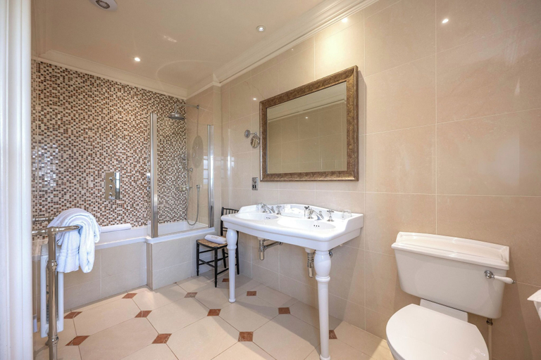 Bathroom 3, Greywalls Hotel and Chez Roux, East Lothian