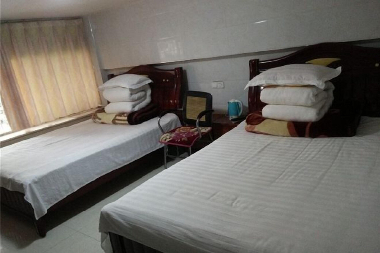 Bedroom 4, Yingshan-Manchun Hotel, Nanchong