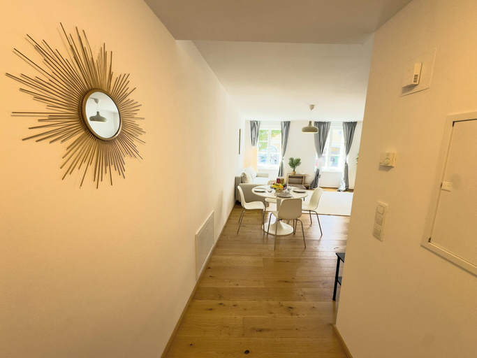 Living area 4, Modern Housing Apartments, Wien