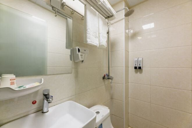 Bathroom 3, More Joy Express Hotel, Langfang