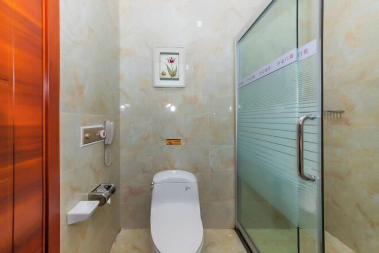 Bathroom 3, Bayin Guoleng Hotel, Bayin'gholin Mongol