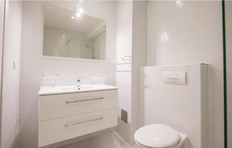 Bathroom, Villa Sucuraj, Sućuraj