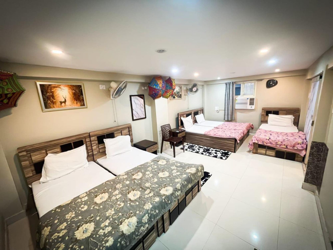 Room 4, Shiv Balaji Guest House Varanasi, Chandauli