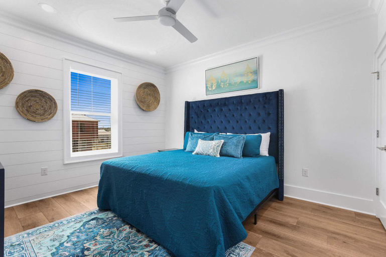 Room 4, Whimsical Way- Beach Access Pool Built in 2025, Baldwin