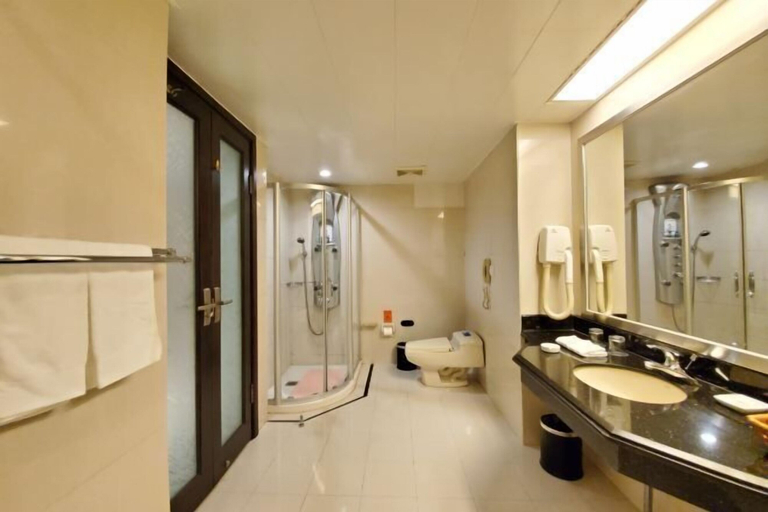 Bathroom 4, Zhongtian Huanghai Hotel, Nantong