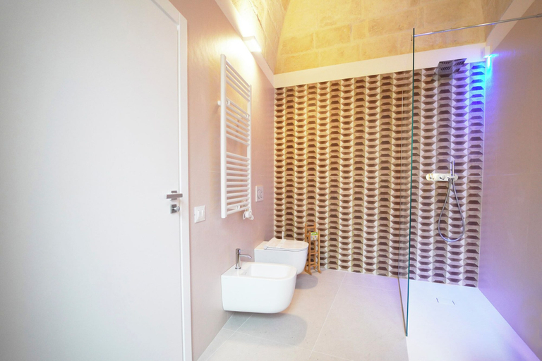 Bathroom 2, La Chicca - Suite Grande, Matera