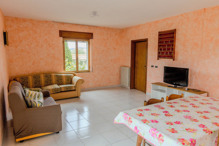 Living area 5, Casa Vacanze Alessio, Avellino