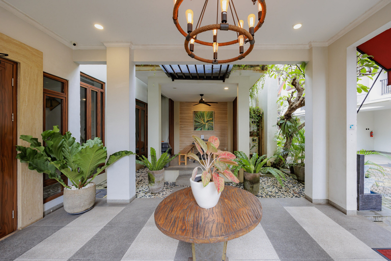 Others 4, RedDoorz Premium near Ragunan Zoo 2, South Jakarta