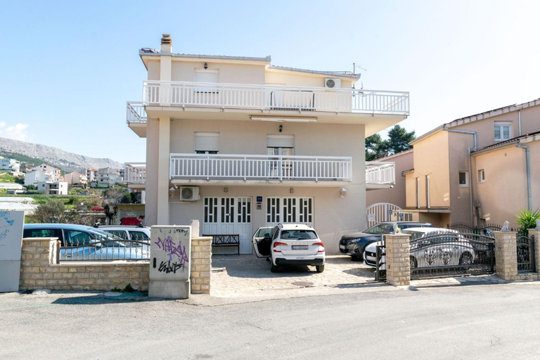 Exterior view, Apartments Knez, Podstrana