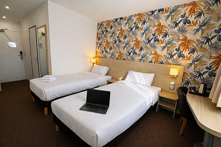 Bedroom 3, Logis Hotel Altina, Eure