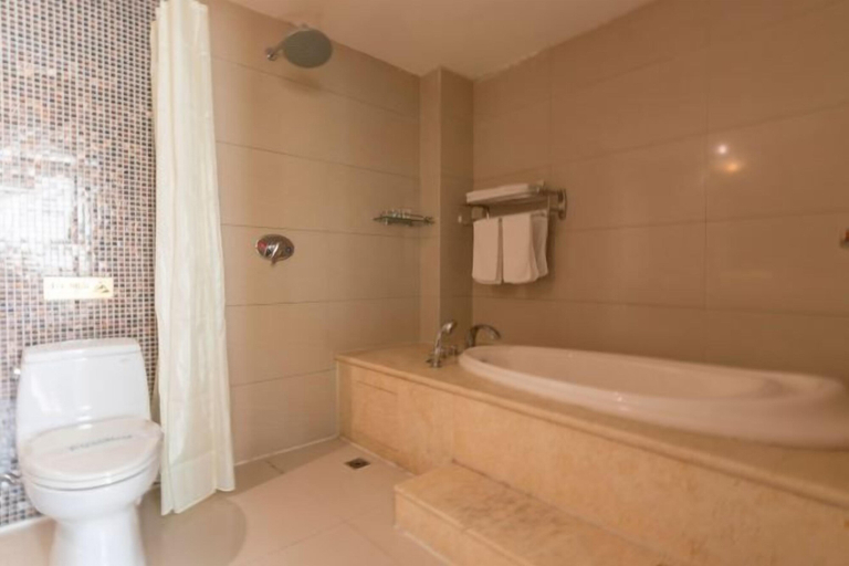 Bathroom 4, Junhao Hotel, Jiujiang
