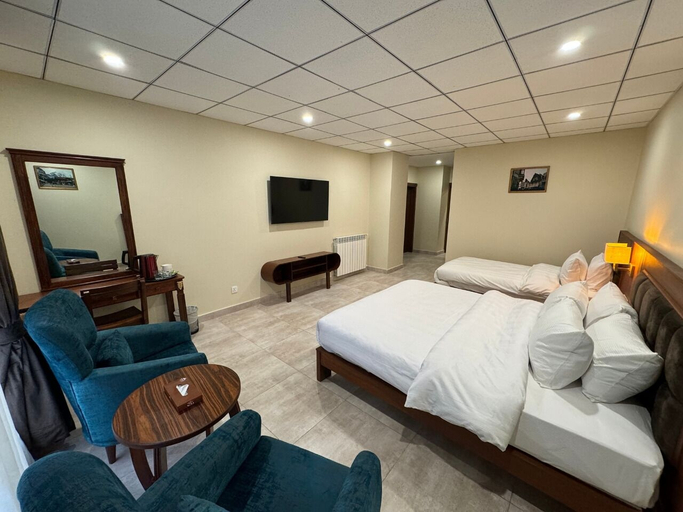 Room 5, Mount Hayat Hotel, Hazara