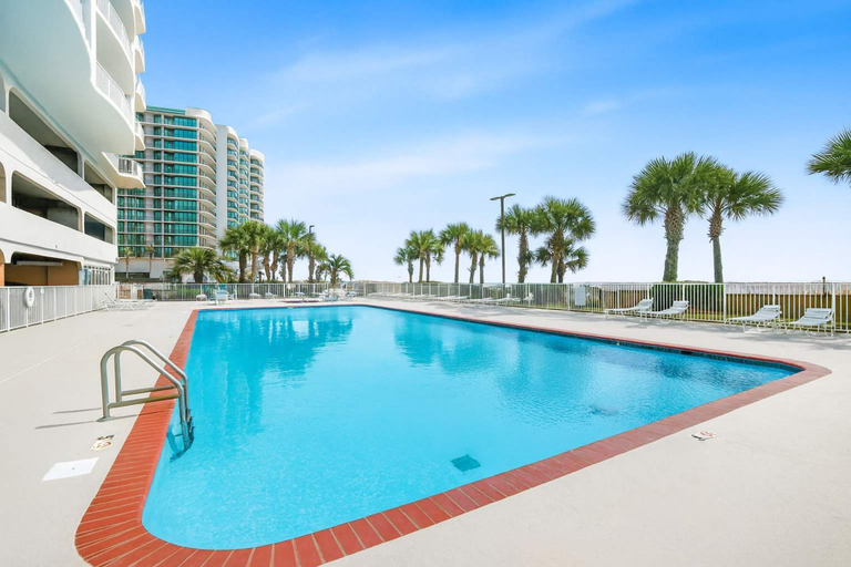 Room 5, Regency Isle 1102 3 3 2 Covered Parking Spots Penthouse, Escambia