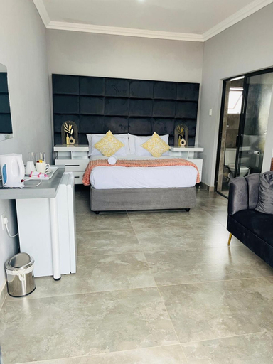 Room 2, Dzire Guesthouse, Vhembe