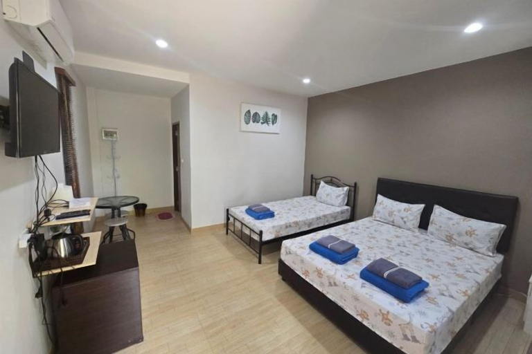 Room 4, Pigoon Resort & Swimming pool, Muang Nakhon Pathom