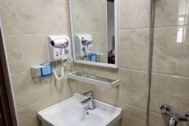 Bathroom 4, Xifengkezhan, Shangrao