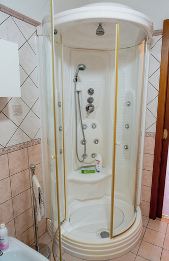 Bathroom 5, Casa Di Samu, Oristano