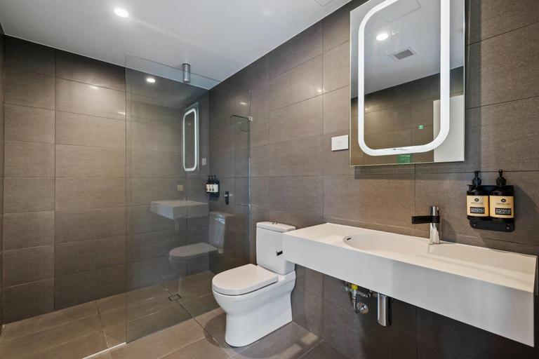 Bathroom 4, The Kingsford, an Ascend Collection Hotel, Hamilton