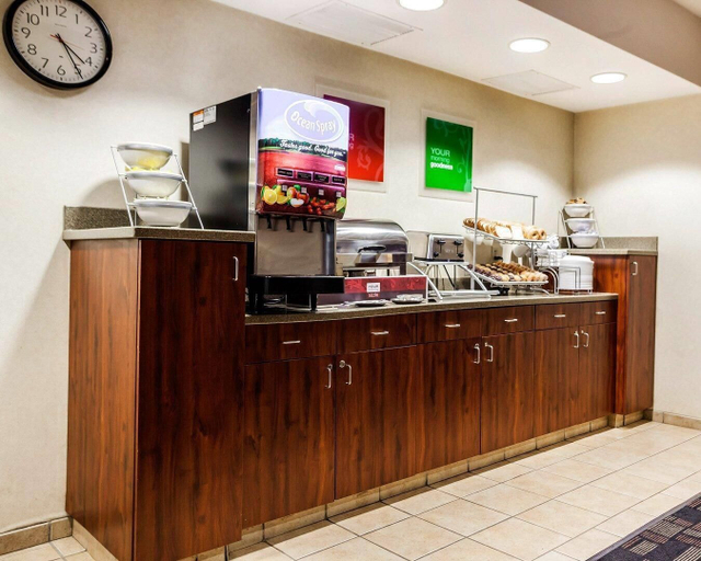 Food & Drinks 5, Comfort Suites Independence - Kansas City, Kansas City