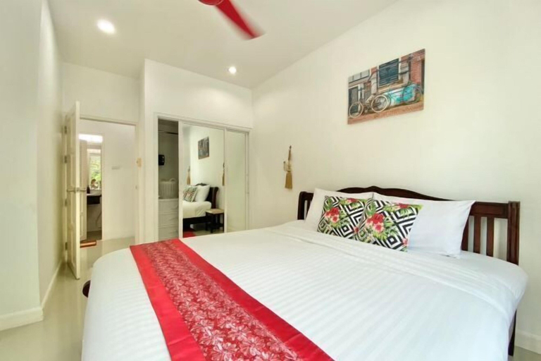 Room 5, Spacious 8Br Private Pool Villa in Chalong, Phuket Island