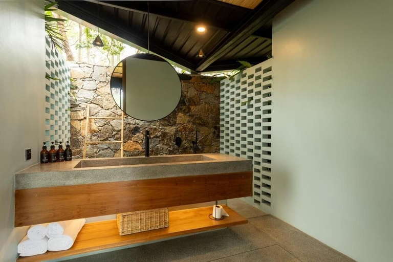 Bathroom 5, The Sevana, Devinuwara