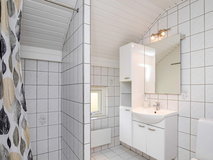 Bathroom, 6 Person Holiday Home in Humble, Langeland