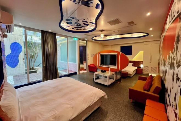 Room 3, No9 Hotel, Changhua
