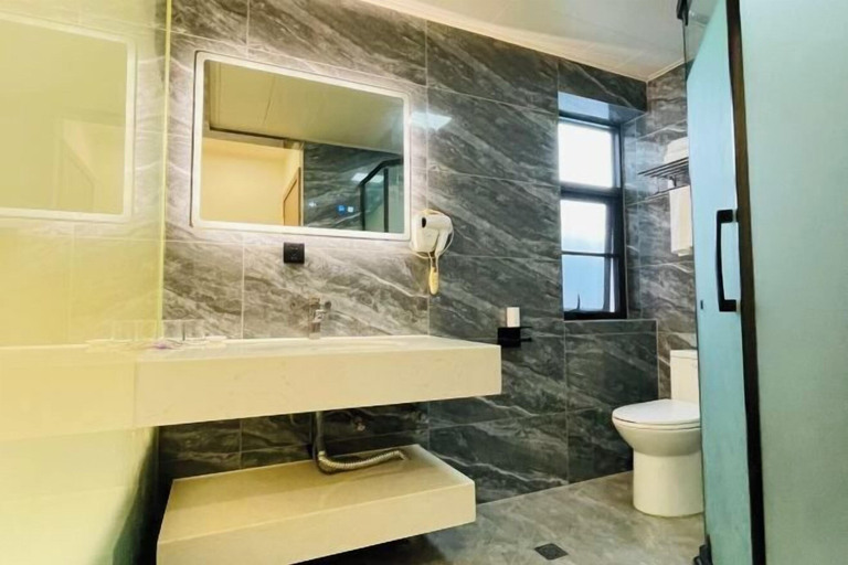 Bathroom 4, Dali Yunpingrui Boutique Homestay, Dali Bai